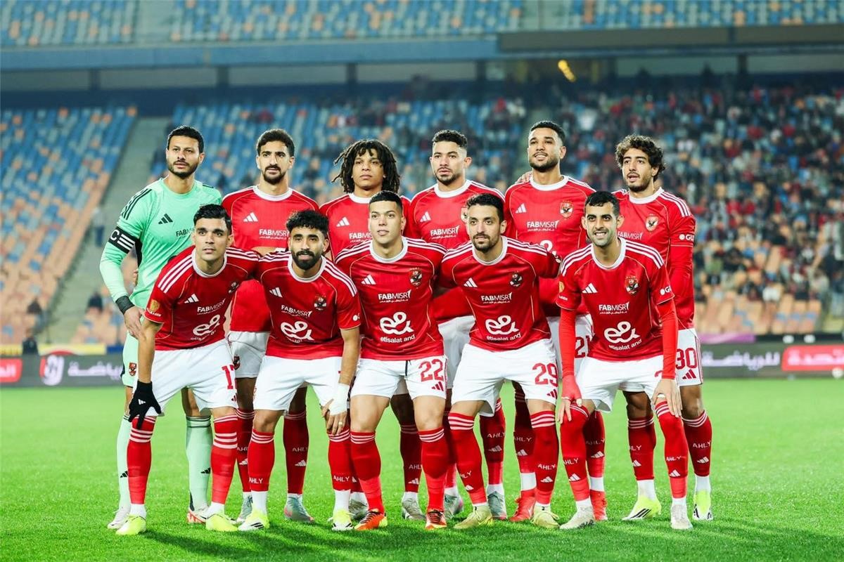 تشكيل الأهلي أمام طلائع الجيش