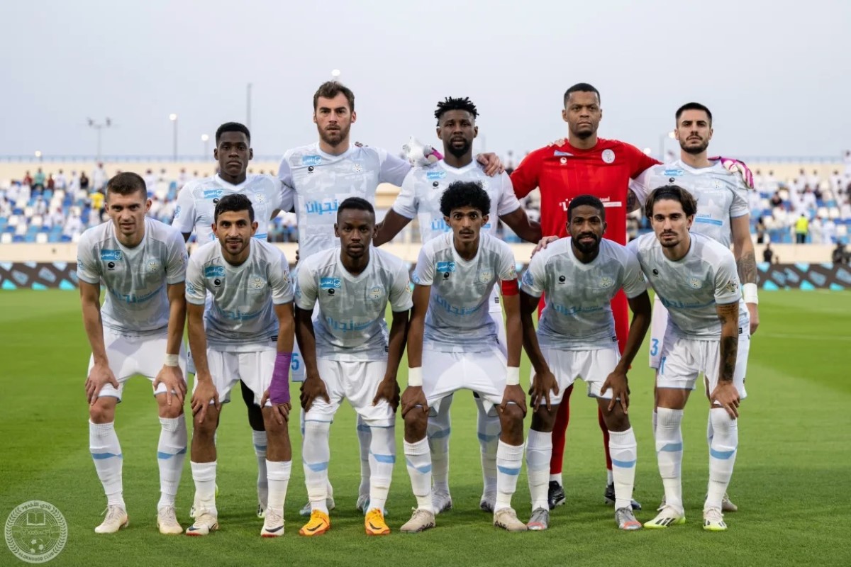 مباراة الأخدود والرياض