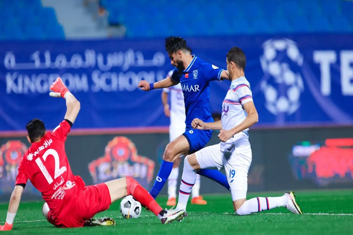 القنوات الناقلة لمباراة الهلال والاتفاق
