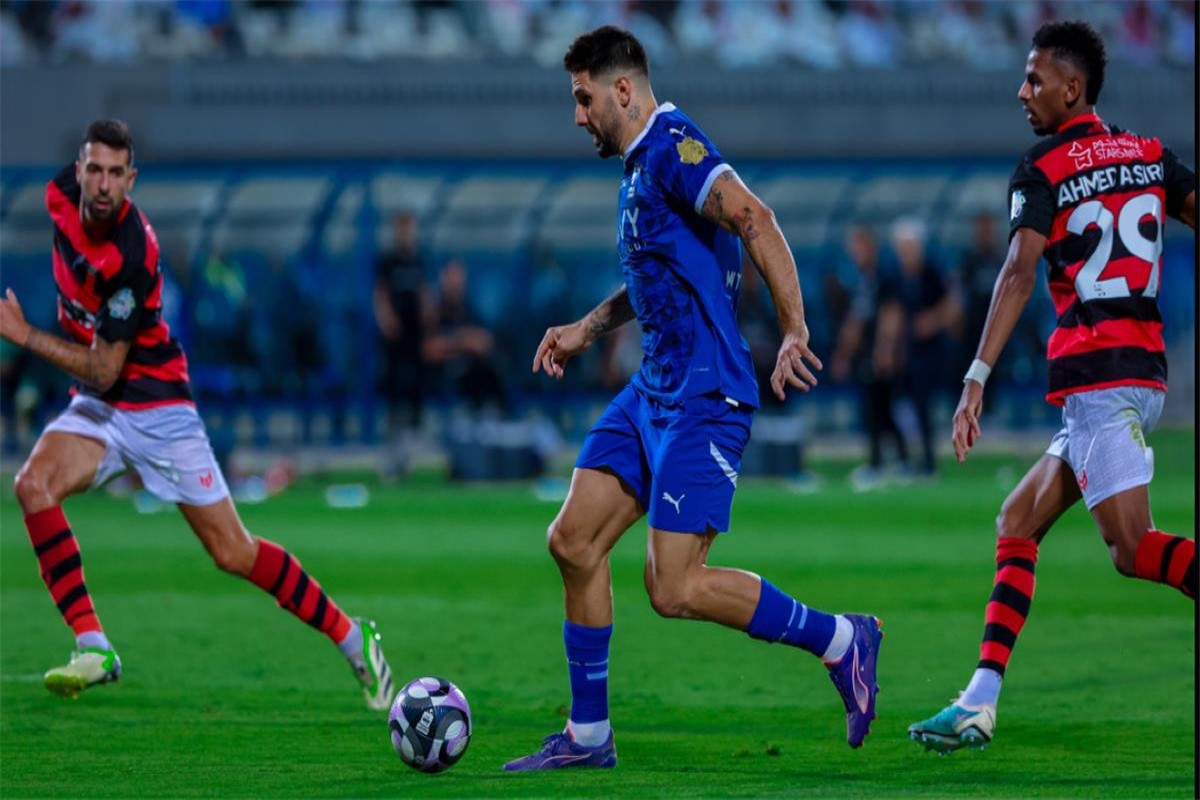 القنوات الناقلة لمباراة الهلال والرياض 
