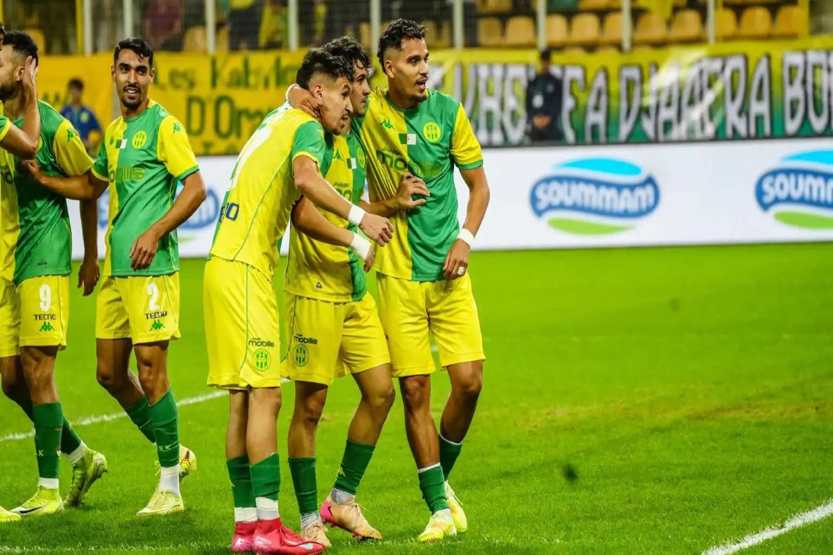 مباراة شبيبة القبائل ويانج أفريكانز