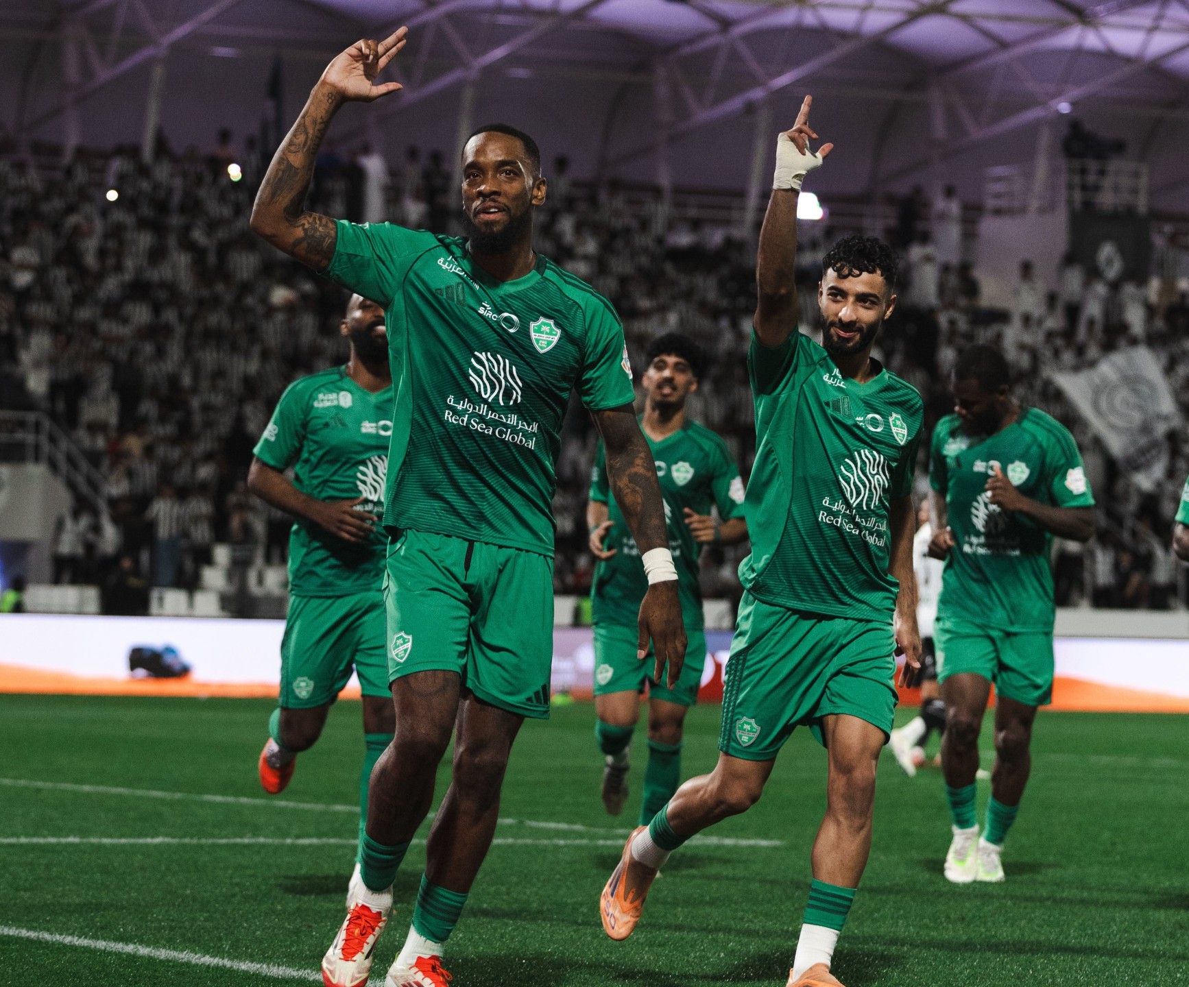 الأهلي ضد فيسيل 