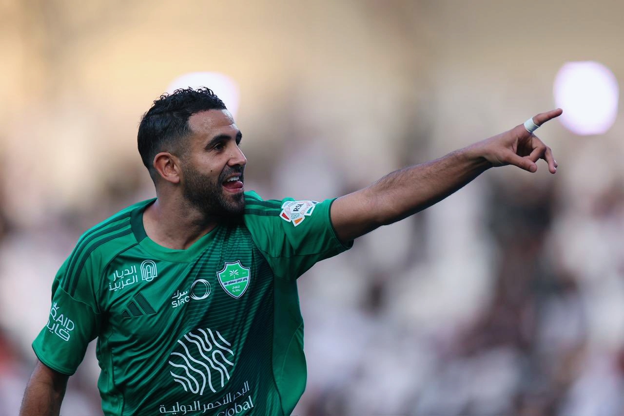 الأهلي ضد فيسيل