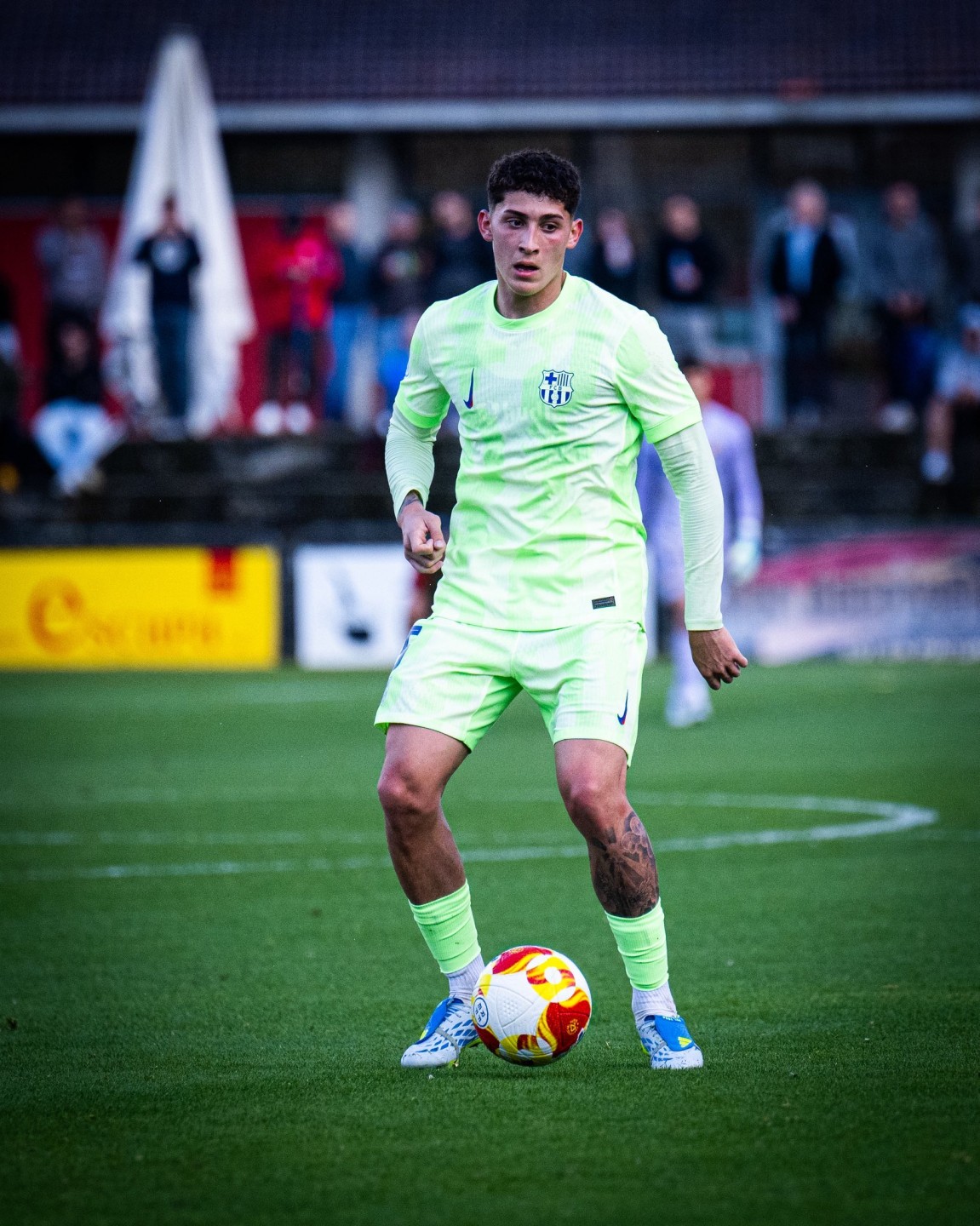 باتريسيو لاعب برشلونة 