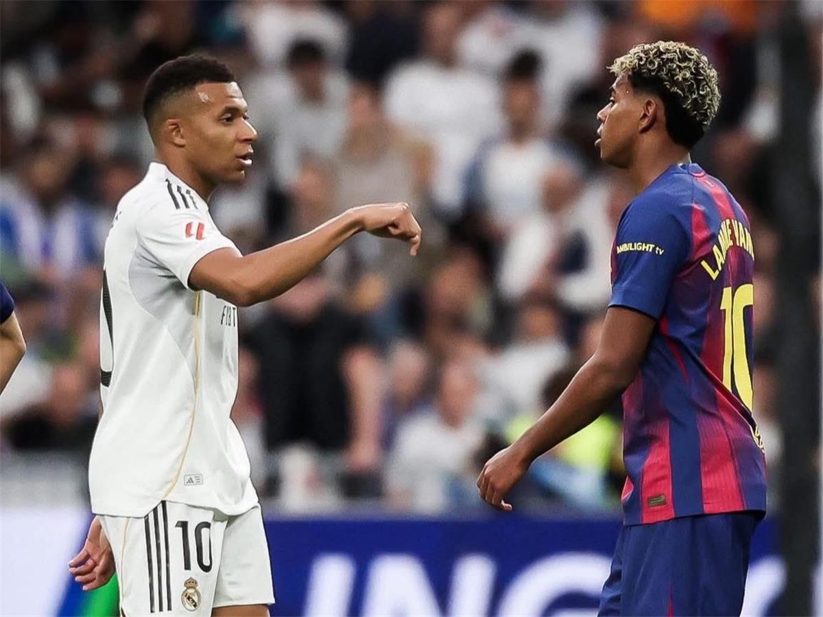 ريال مدريد و برشلونة 