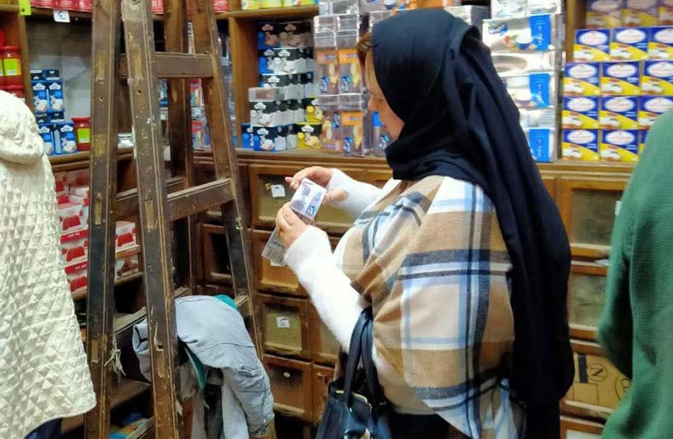 ضبط أغذية فاسدة 
